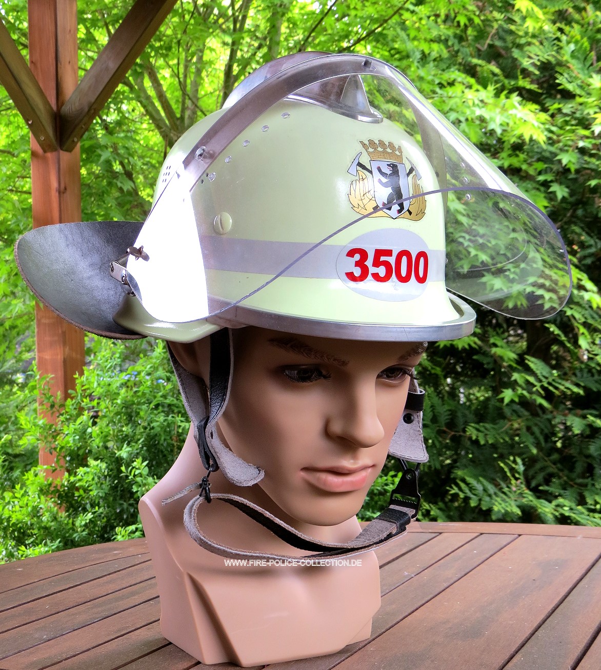 Berliner Feuerwehrhelm