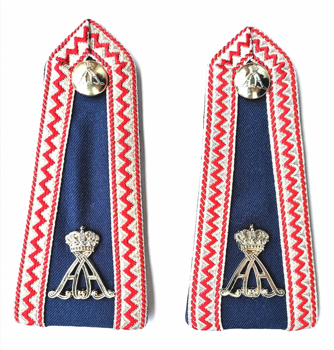 Epaulettes